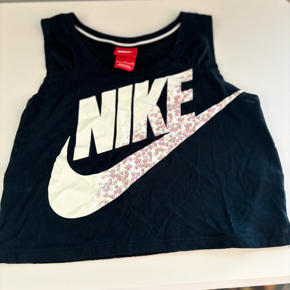 nike workout crop